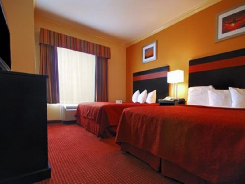 Springwood Suites Houston Iah - Beltway 8 Экстерьер фото